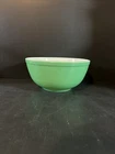 Vintage Pyrex Primary Colors #403 Green 2 1/2 Qt. Nesting Mixing Bowl