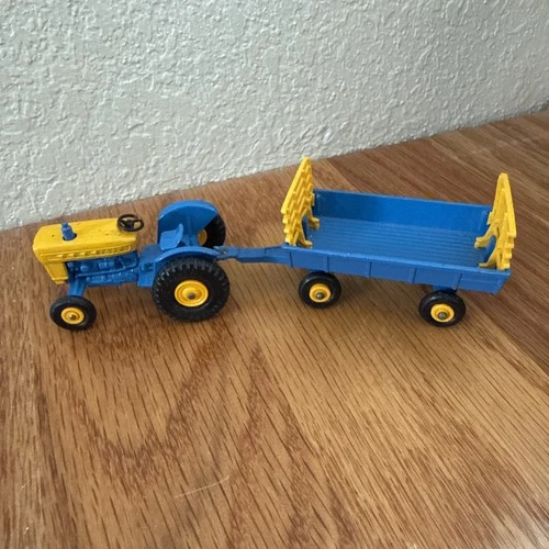 Matchbox Lesney lot of 2 farm vehicles: #39 Ford Tractor and #40 Hay Trailer