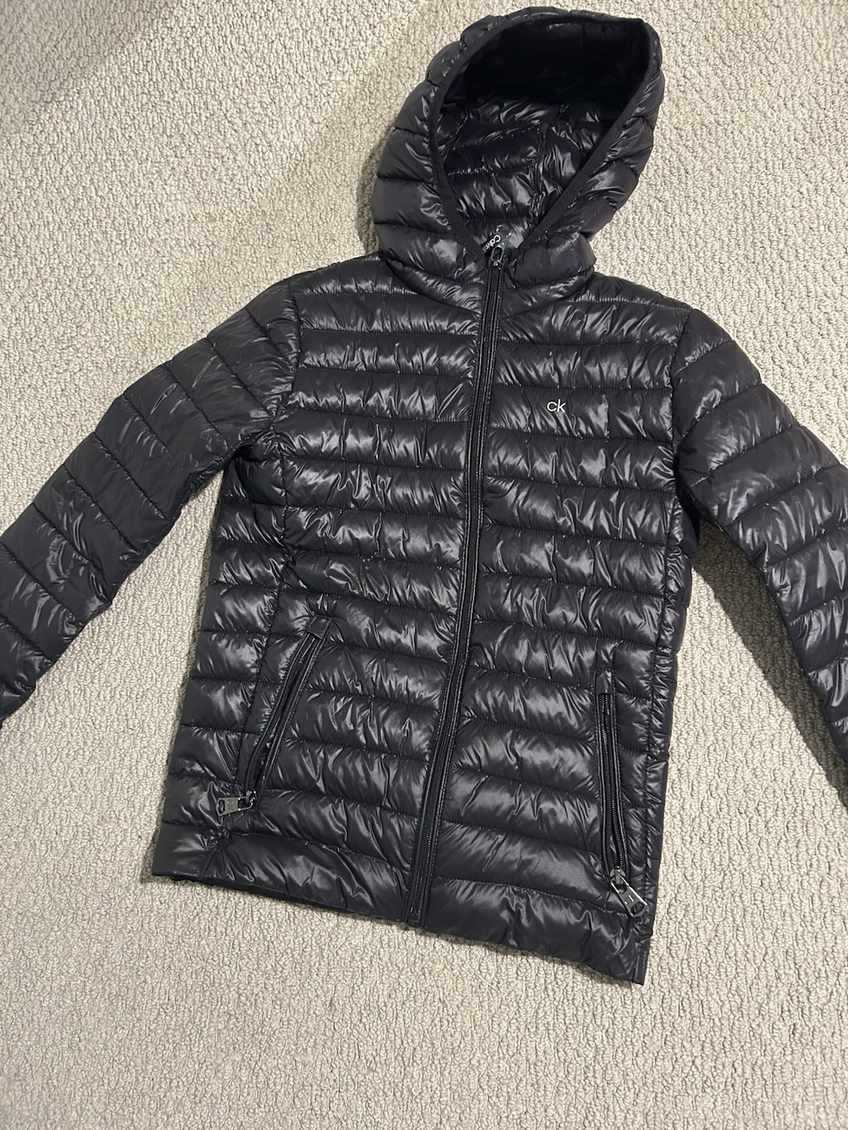 Calvin Klein Men’s Hooded and Quilted Packable Puffer Jacket XS