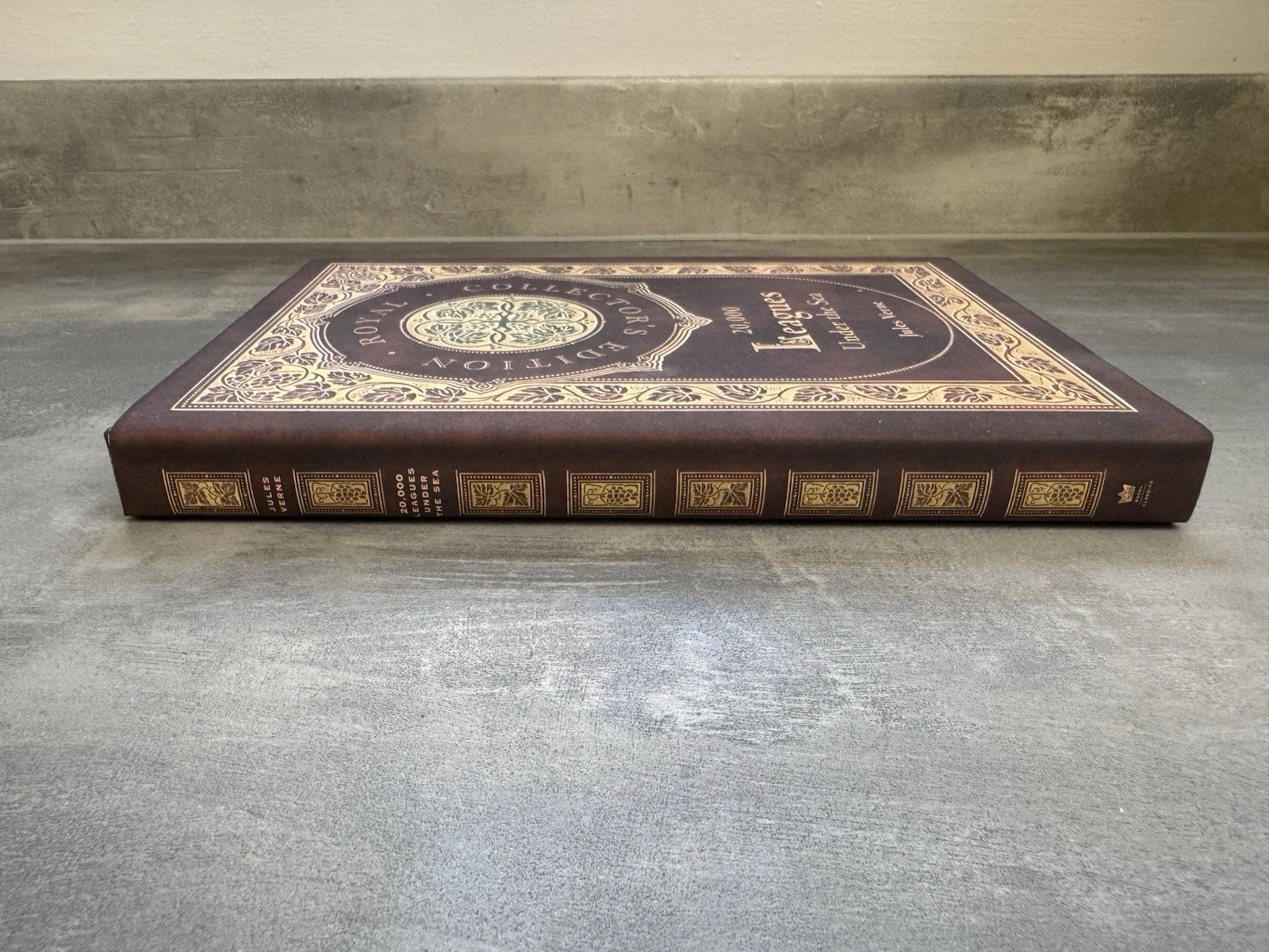 20,000 Leagues Under the Sea Royal Collectors Edition Hardcover Jules Verne New 2