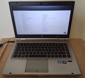 HP Elitebook 8460p Notebook  Hewlett Packard 14" Display ( 2060 )