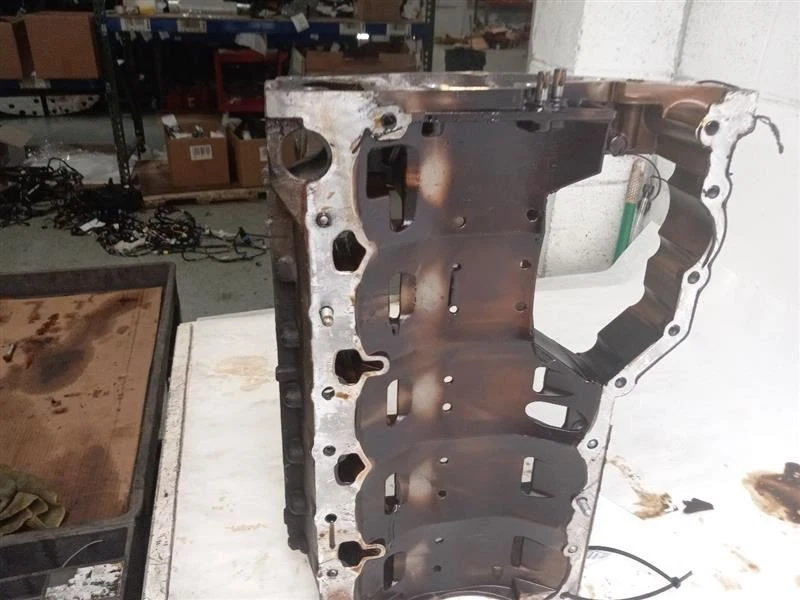 UPPER OIL PAN FOR VOLKSWAGEN JETTA 2005 - 2014 - Image 4 of 4