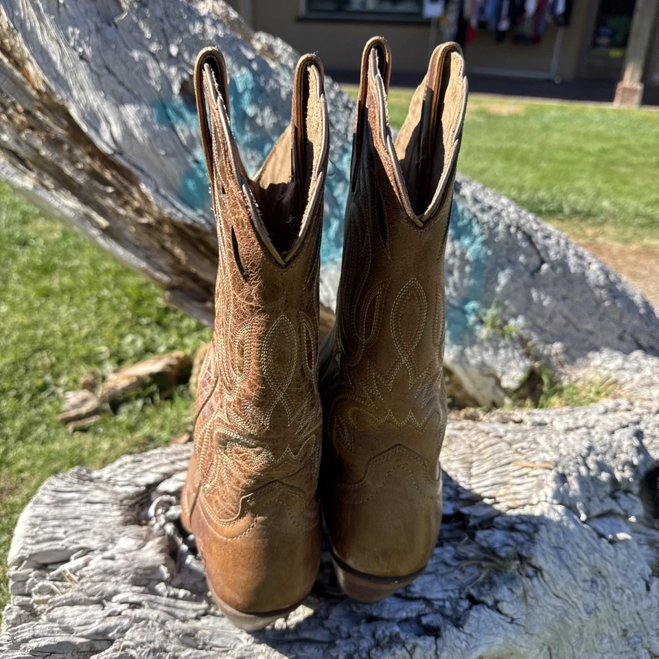 Ariat女式8.5靴 — 第 4/4 张图片