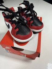 Nike Air Jordan 1 Mid Toddler Chicago Red Black White Size 4C w/ Box