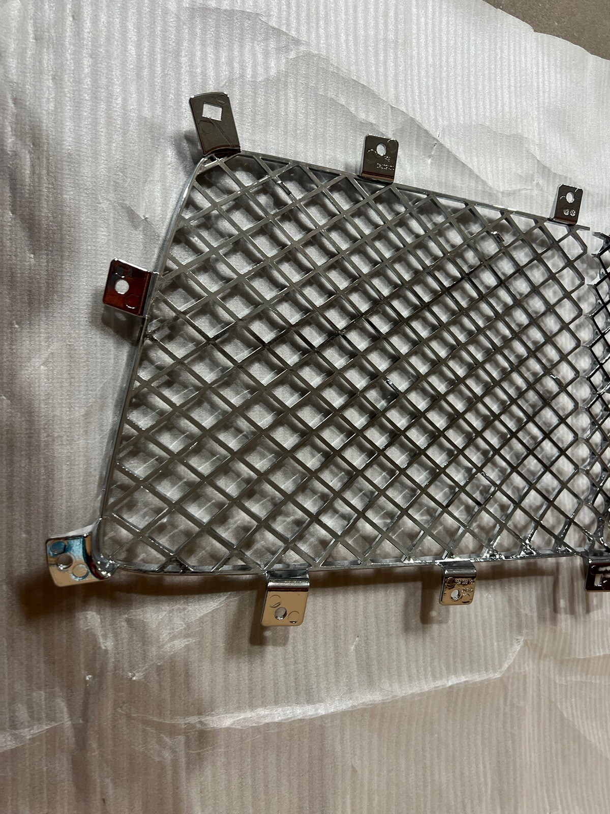 2017-2020 Bentley Bentayga Front Bumper Main Radiator Grille Mesh Chrome NEW