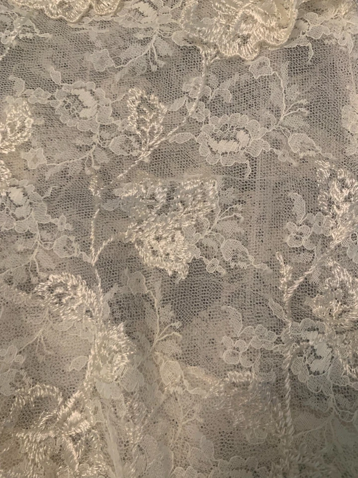 vestido de novia encaje vintage Foto 3 de 4