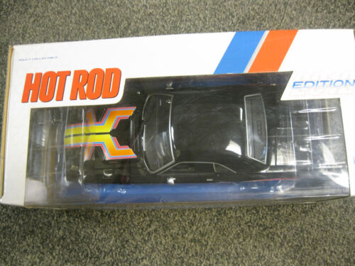 Greenlight scala 1/18 Matco Tools 1970 Dodge Challenger R/T auto - Foto 2 di 5