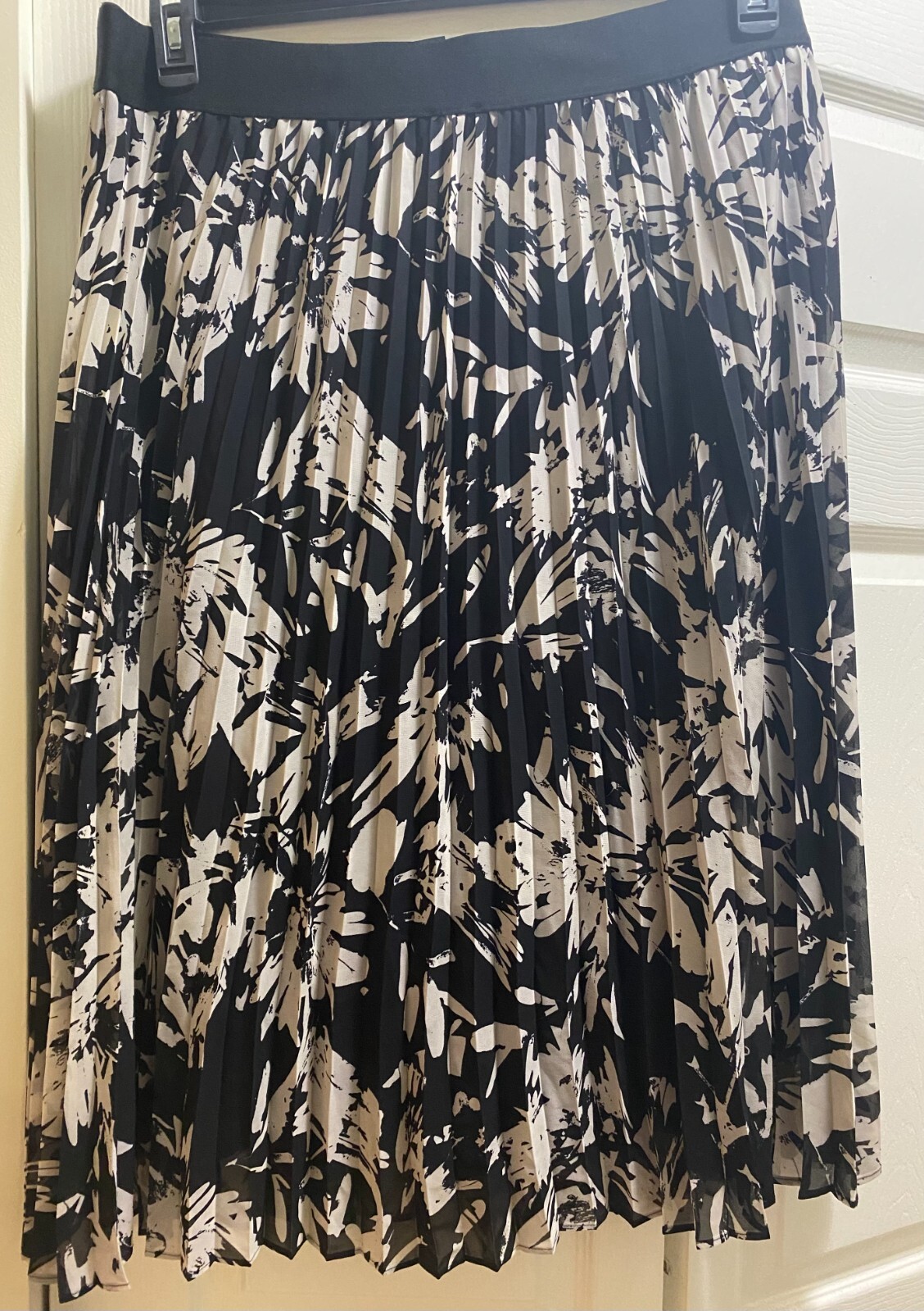 Alfani Black Beige Floral Accordion Pleat Midi Skirt XXL-image