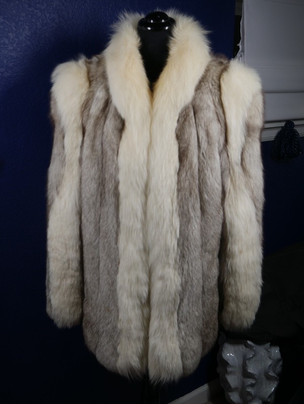Gorgeous Blue & Shadow Fox Fur Coat Jacket