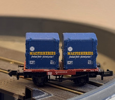 Graham Farish 377-342 Conflat With 2Af Containers 'Mac Fisheries' - Unboxed