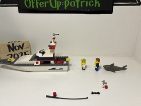 LEGO CITY: Fishing Boat (4642)