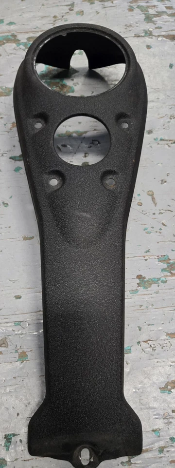 HARLEY DAVIDSON 2007 DYNA WIDE GLIDE INSTRUMENT GAUGE COVER - Image 4 of 4