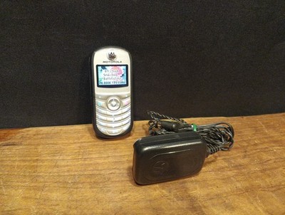 Motorola Model TFC139B Silver Tracphone W/ Battery/Charger/Sim Card 1 Owner