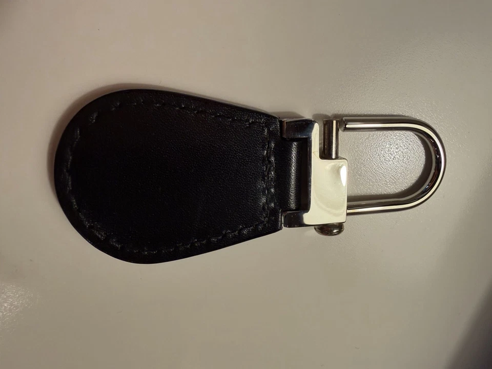 Volkswagen 1999 High Quality Leather Strap Metal Keyring, New - Image 4 of 4