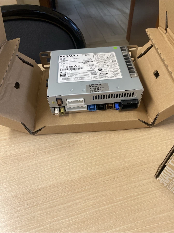 Radio Renault Kadjar R-LINK 2 con scatola originale - Immagine 3 di 4