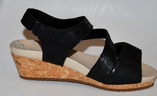 NIB Propét Women's Black Millie Open Toe Wedge Sandals with Buckle sz US 6.5 EE - Picture 3 of 14