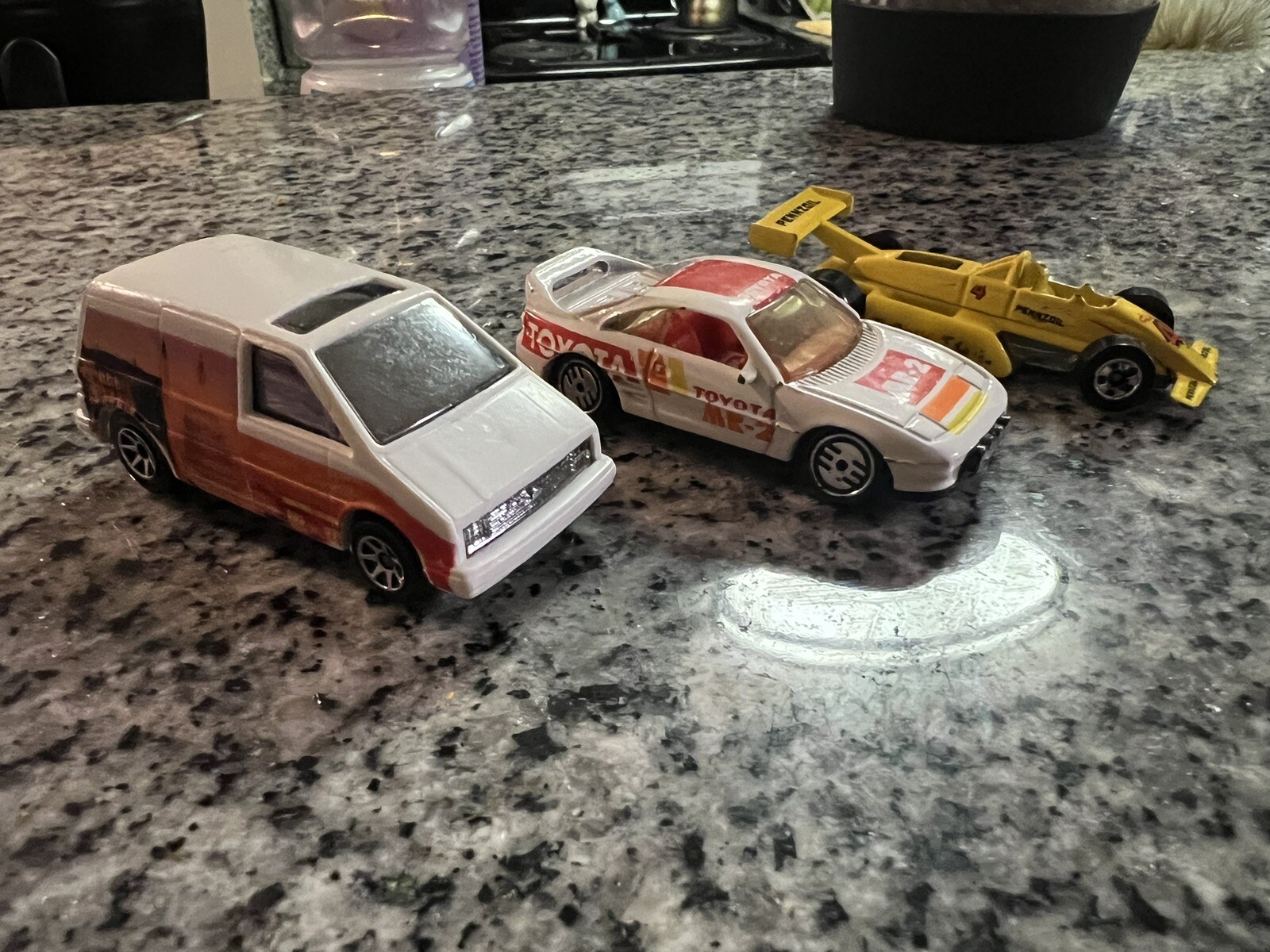 Picture 2 of 5