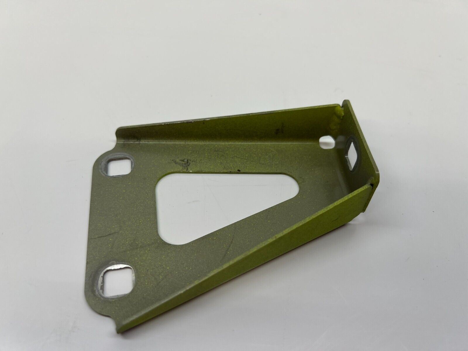 LAMBORGHINI HURACAN PASSENGER RIGHT RH QUARTER PANEL BRACKET OEM 4T0809076B