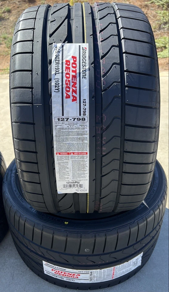 JUEGO DE DOS NEUMÁTICOS NUEVOS Bridgestone RE050A 305/30ZR19 (102Y) N1 N-1 Porsche Foto 3 de 4