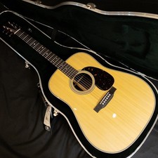 Acoustic Guitar Martin D-28 Standard 2025 Model Natural with Hard Case