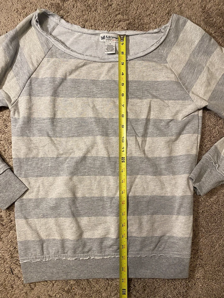 Moletom feminino autoestima listra cinza gola larga pequeno 60/40 algodão poli - Imagem 3 de 4