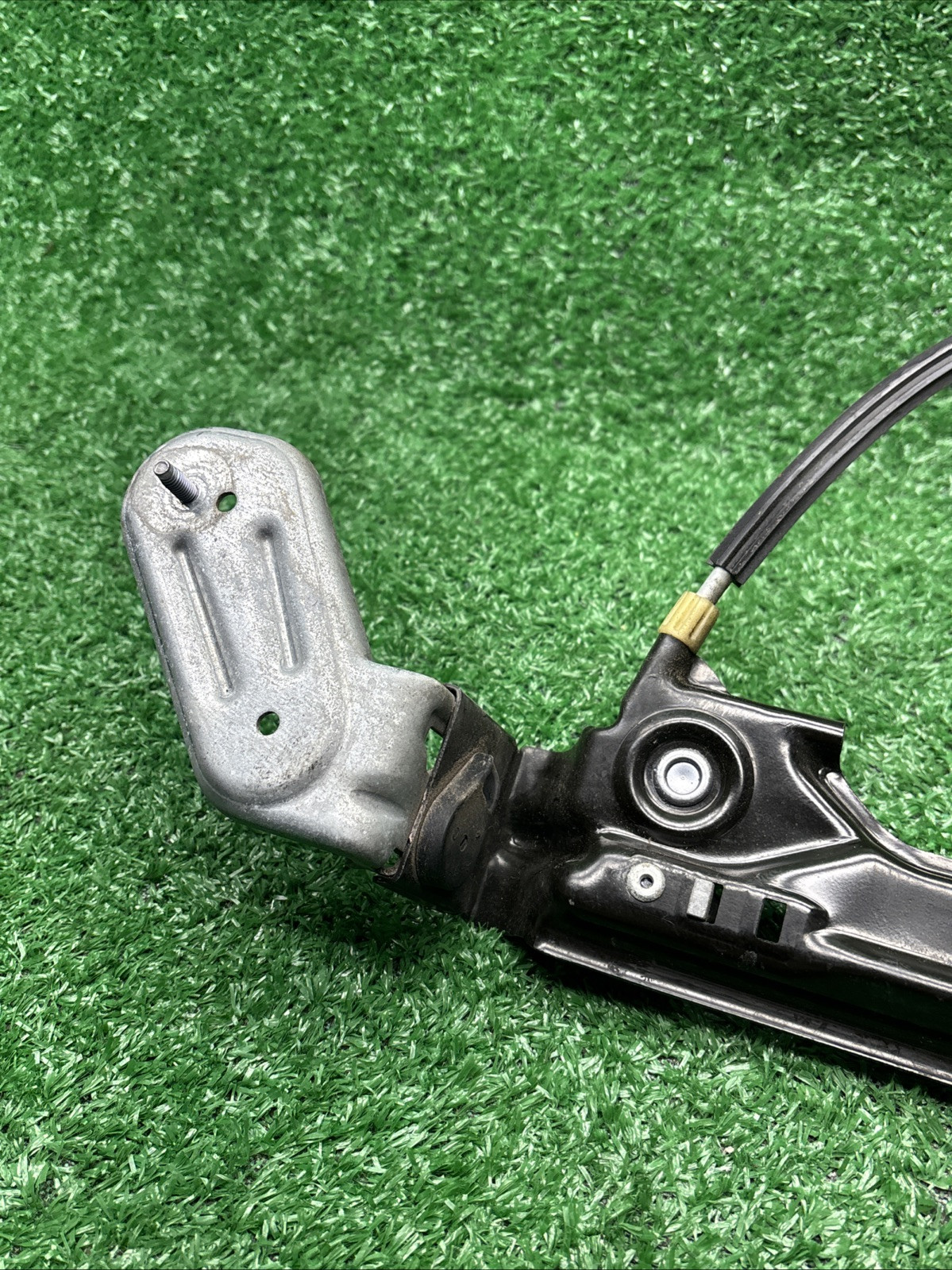 2014-2020 MASERATI QUATTROPORTE LEFT DRIVER REAR DOOR WINDOW REGULATOR SET OEM