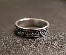 Sterling Silver Flower Band Ring, size 6