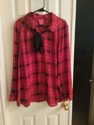 Torrid Betsy Johnson 3 Red Plaid Long Sleeve Button-Up Shirt