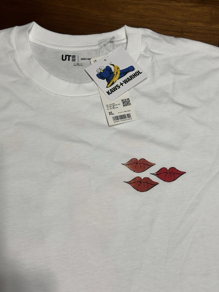 Uniqlo x KAWS T-Shirt White 2024 US Size Large ( Asia Size Uniqlo x KAWS T-Shirt White 2024 US Size Large ( Asia Size