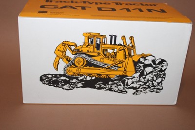 Conrad 1:50 2852  Planierraupe  Caterpillar CAT D11H mit  OVP