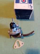 SIMCA 1500  Pompe à essence à levier