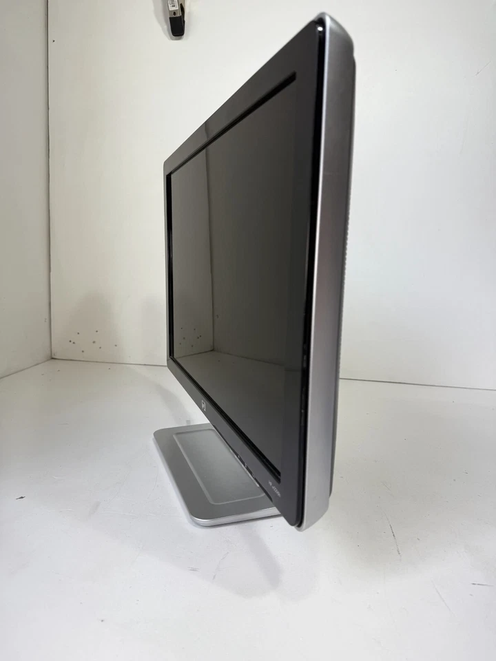 HP W2216H Black 22 Inch Widescreen Flat Panel Wide Aspect LED Color Monitor - Image 4 of 4