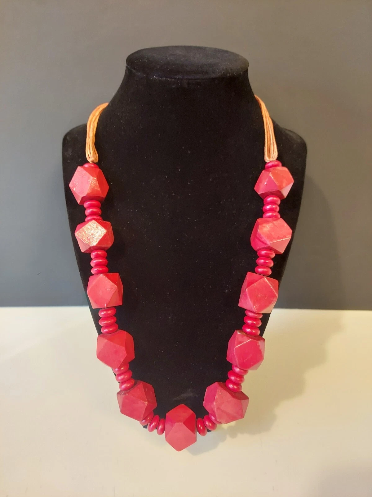 VETEMENTS Collana Perline Legno Rosso 30 Pollici