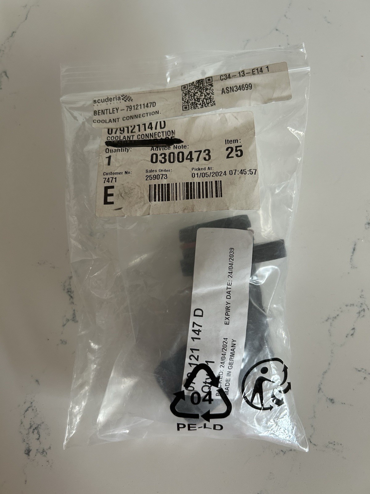 Bentley Coolant Connection Car Part 79121147D