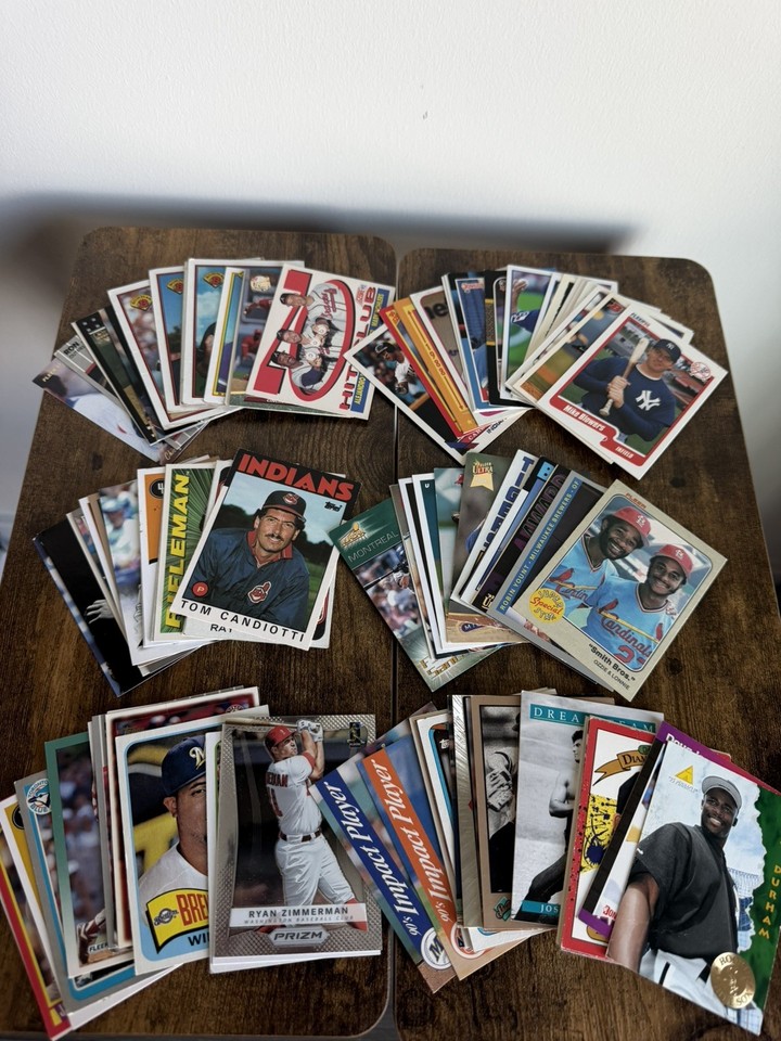huge-2500-baseball-card-lot-mlb-mix-of-old-and-modern-cards-pins