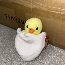 BNWT Retired Ty Beanie Baby Plush Eggbert the Chick Egg New Tagged Immaculate