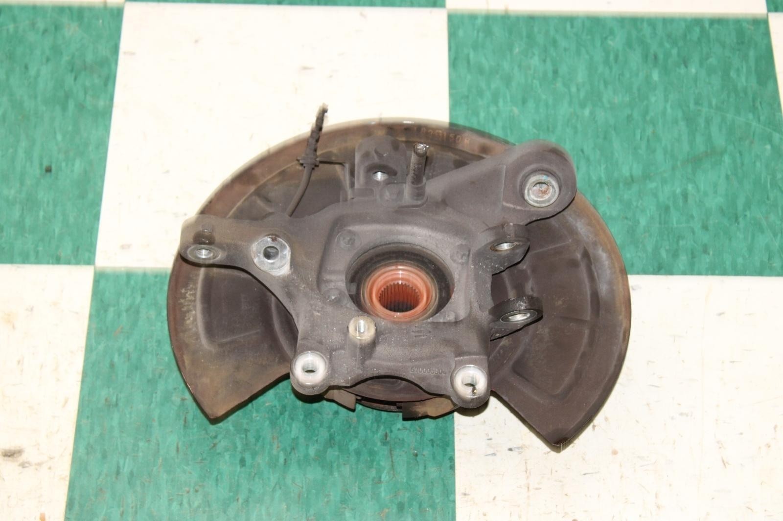 Maserati Ghibli 2014-2022 Rear Right Steering wheel hub