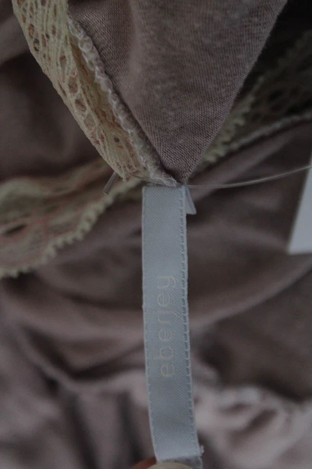 Bata Eberjey para mujer con ribete de encaje cuello en V manga larga atada rosa talla S Foto 4 de 4