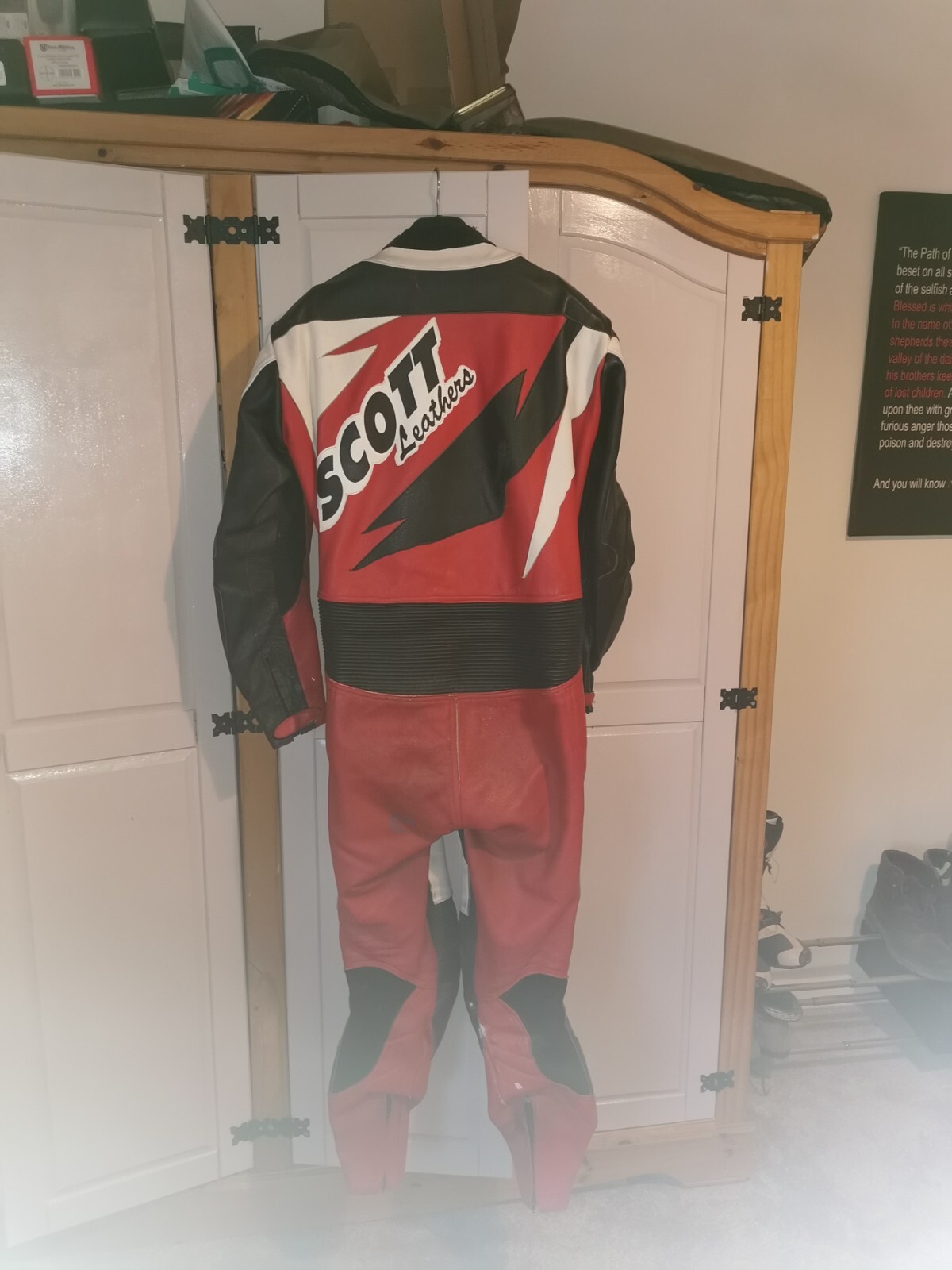 Picture 2 of 3