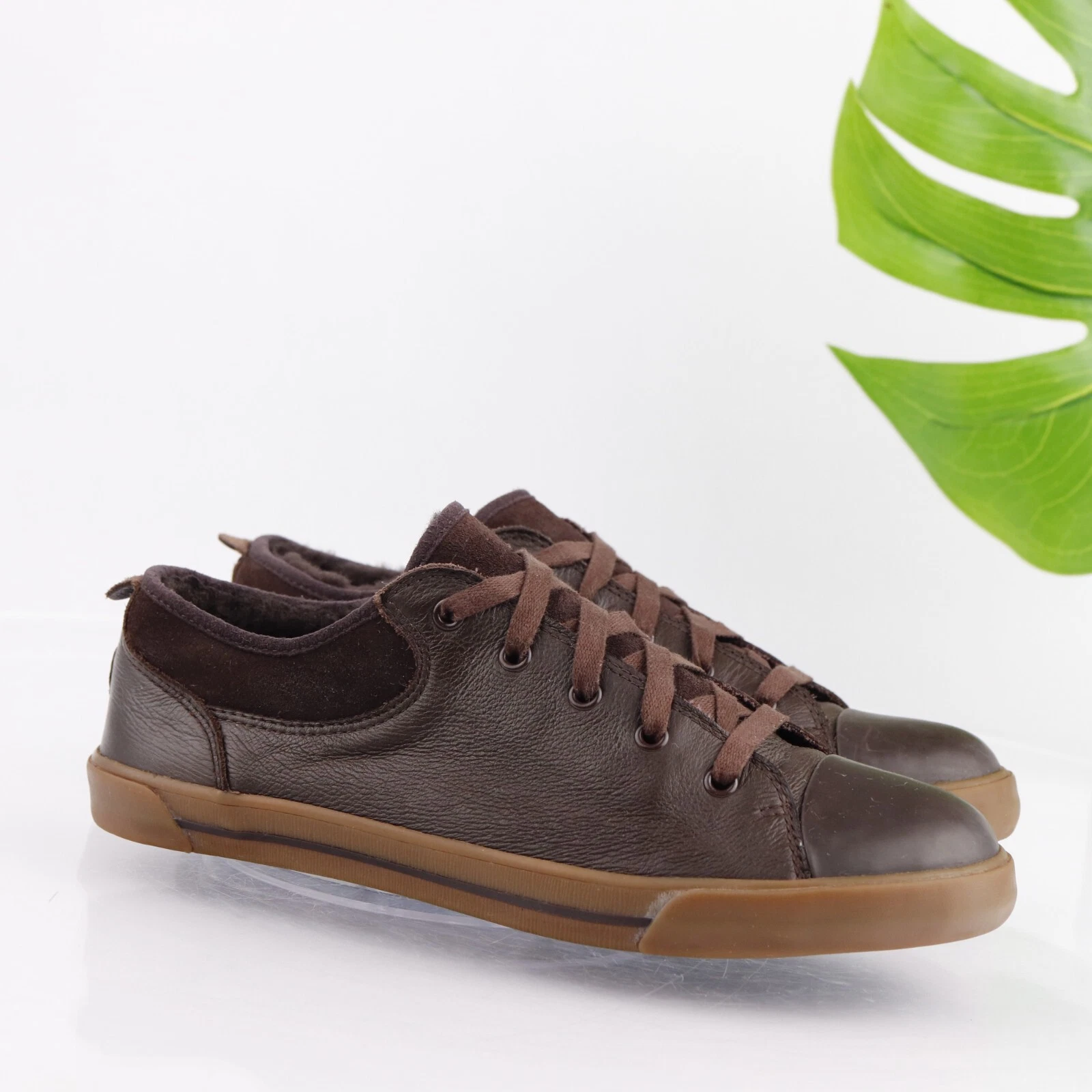 Sneaker da donna marroni Ugg taglia 6 in pelle scarpe casual sherpa foderate comode