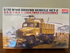 WWII GROUND VEHICLE SET 2	US 21/2 TON 6X6 CARGO TRUCK&ACCESSORIES ACADEMY13402