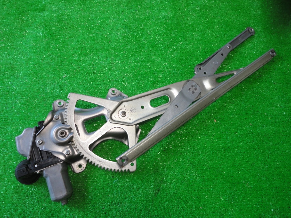 TOYOTA PRIUS ZVW30 Genuine Power Window Regulator Motor Rear RH