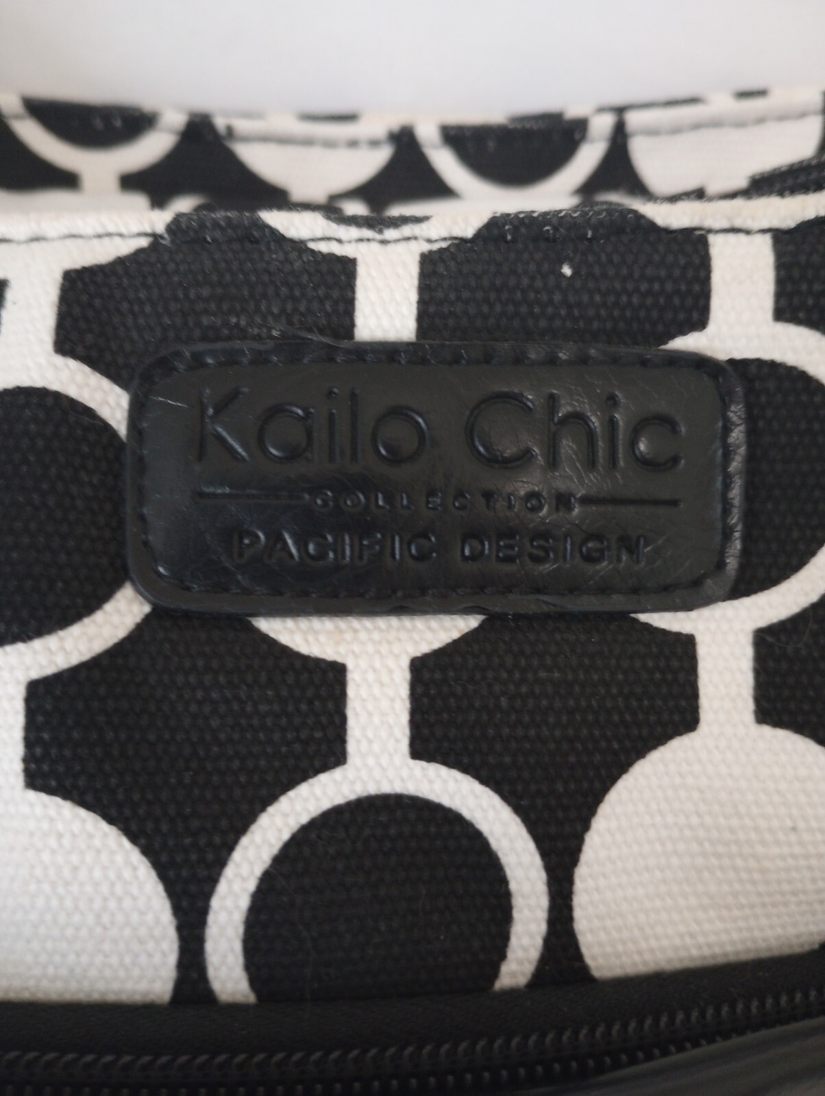 Kailo Chic Black And White With Hot Pink Lining Fabric Laptop Tote Bag