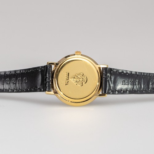 Gucci Ladies Gold-Plated Steel GG Quartz Vintage Women Mini Watch 25 mm - Picture 9 of 11