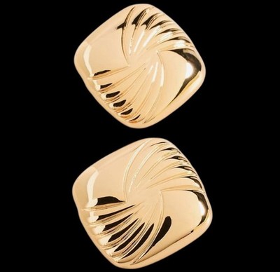 Heaven Mayhem Tabi Earrings 18K Gold-Plated Bold/Elegant Gold Statement Piece