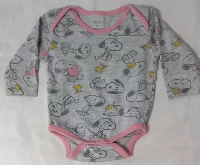 BODY. GR 68. PEANUTT, SNOOPY. GRAU, ROSA, MÄDCHEN. SEHR GUT