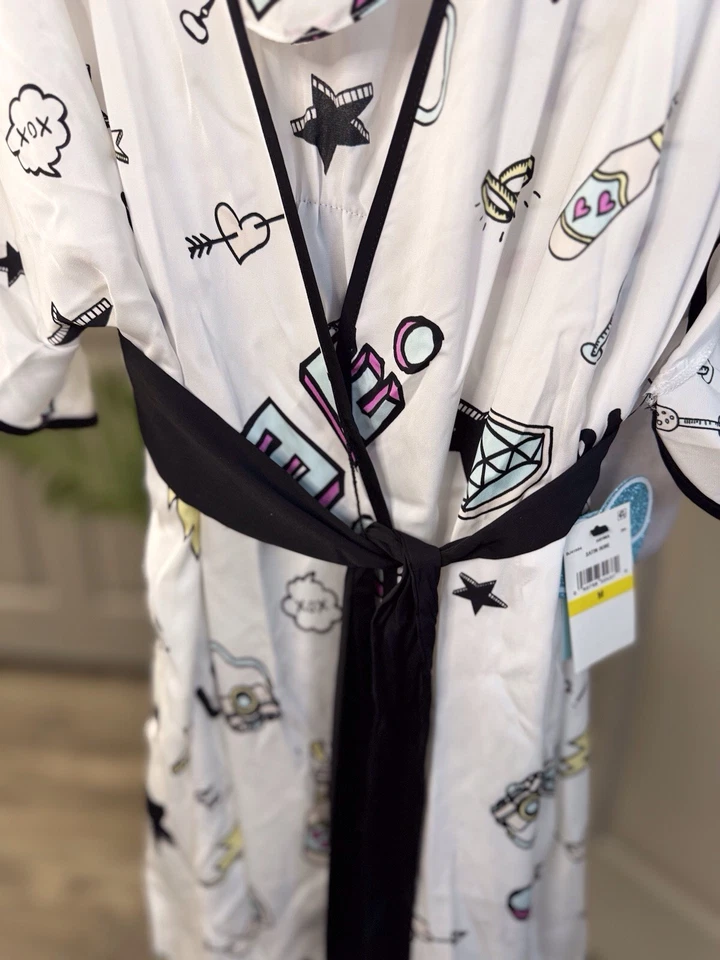 Nuevo con etiquetas Conjunto de camisón y bata azul de Betsy Johnson 2 piezas blanco con estampado gráfico (M) Foto 3 de 4