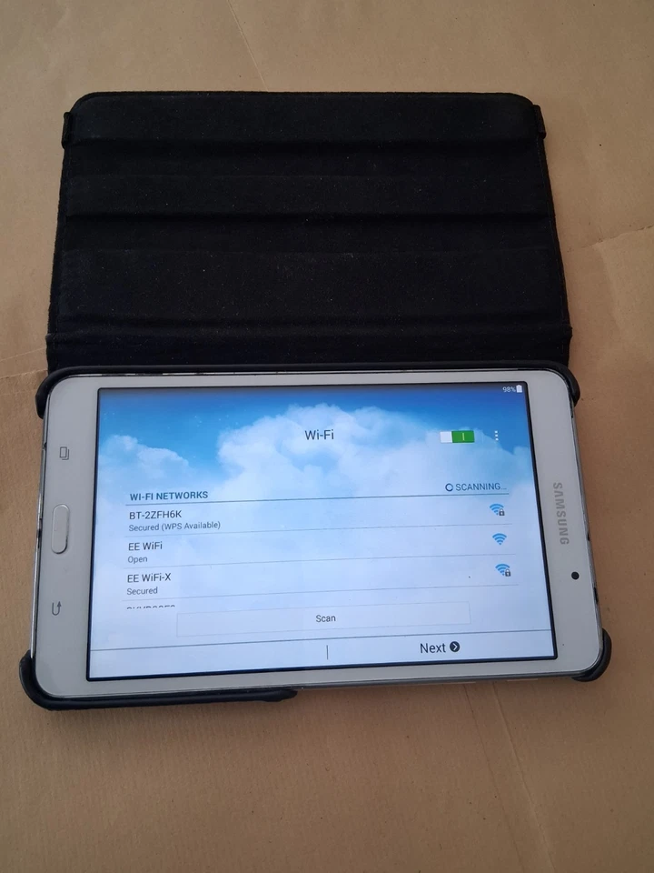 Samsung Galaxy Tab 3 8.0 · 16GB · Wi-Fi, photo 2 of 3