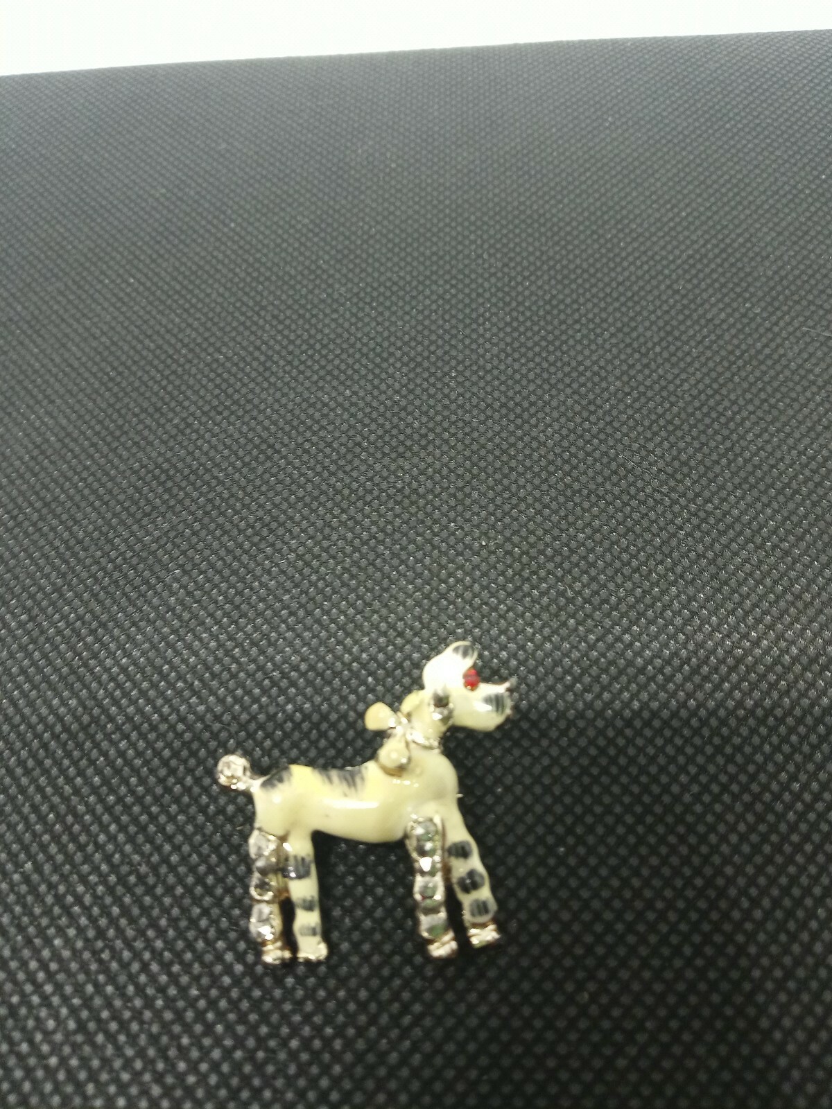 Picture 1 of 4