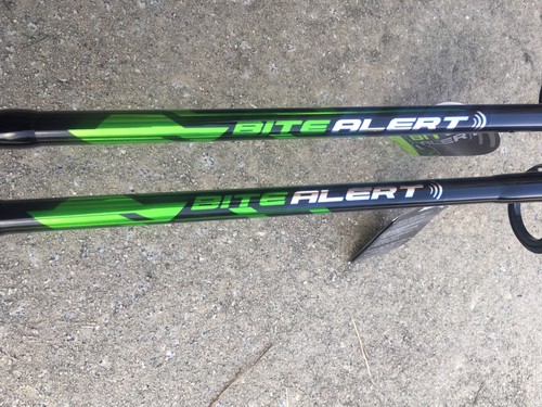 2 NEW Zebco Bite Alert 7' 2pc Spinning Fishing Rod - Medium Heavy 17-50lb U (v) - Picture 3 of 7